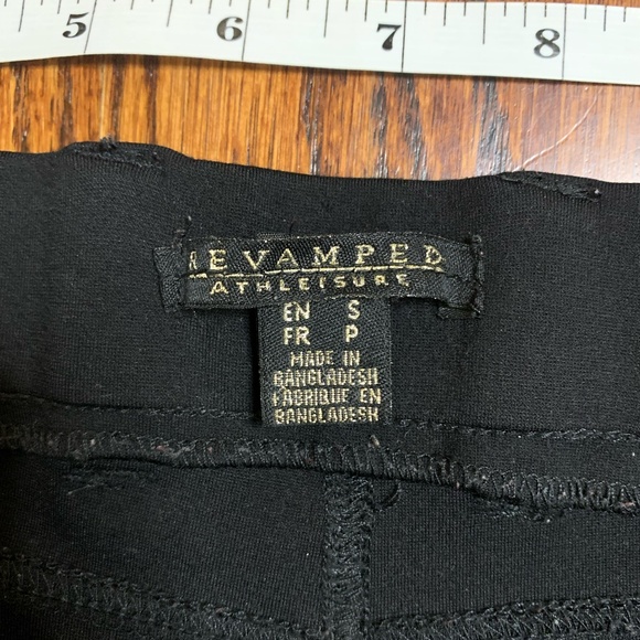 Revamped Black Jegging - Picture 3 of 5